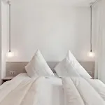 1 Bedroom Lovely In Tossens