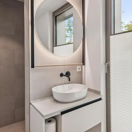 Beautiful In Tossens With Kitchen * Stick