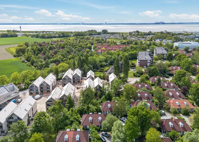 1 Bedroom Lovely In Tossens Apartman